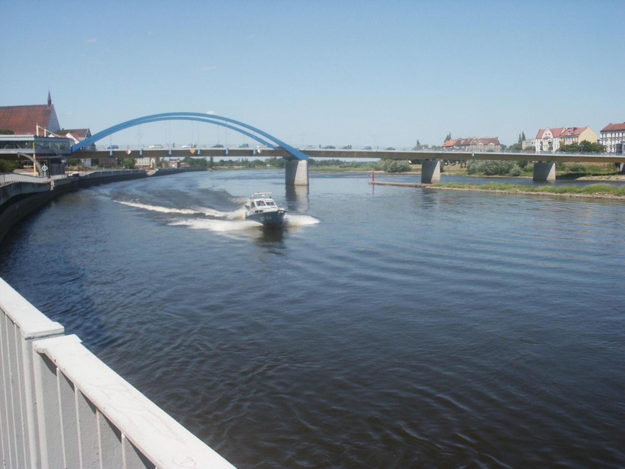 Viadrina Rooms & Apartments Frankfurt-Oder Am Park Im Zentrum Frankfurt  Bagian luar foto